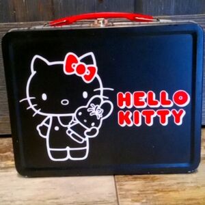 Hello Kitty tin lunch box